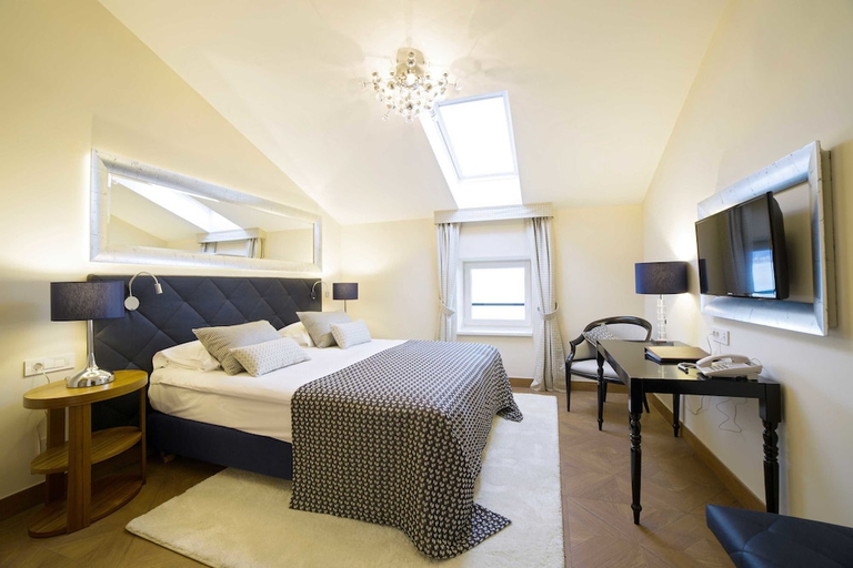 Bedroom 2, Amadria Park Hotel Royal, Opatija/Veprinac