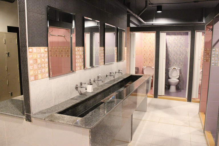 Bathroom 4, B&B Hostel at Jomtien, Pattaya