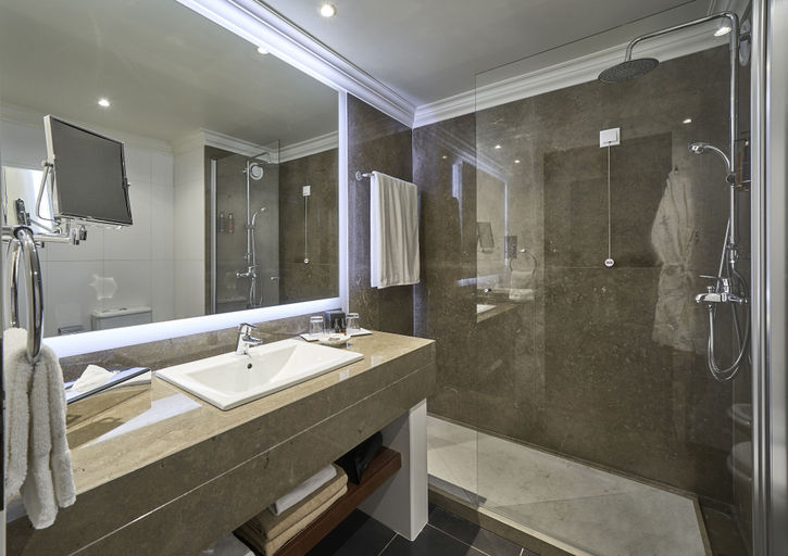 Bathroom 4, PortoBay Falesia, Albufeira