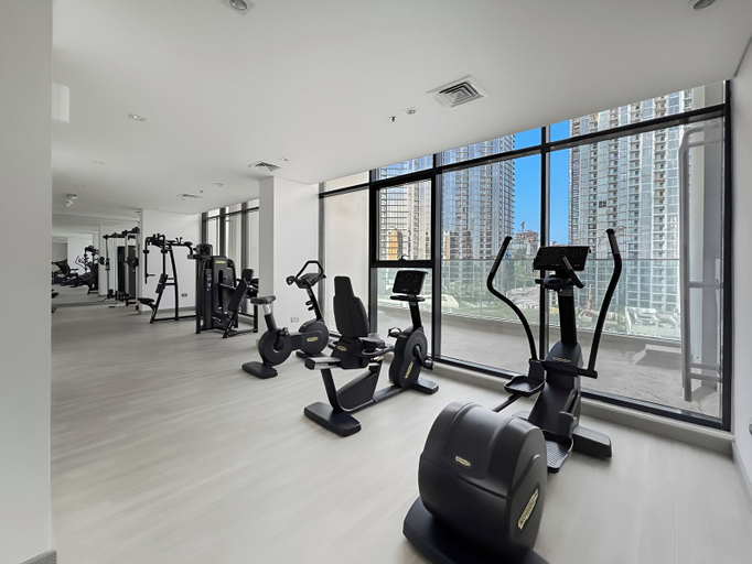 Gym 2, Bright Modern Studio in Meydan, Dubai