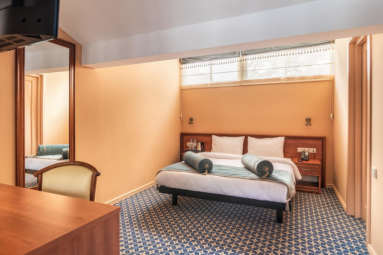 Bedroom 3, Golden Tulip Borjomi, Borjomi