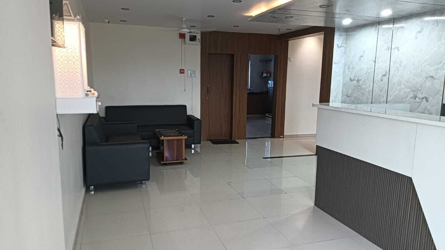 Lobby 5, Hotel Empire, Valsad