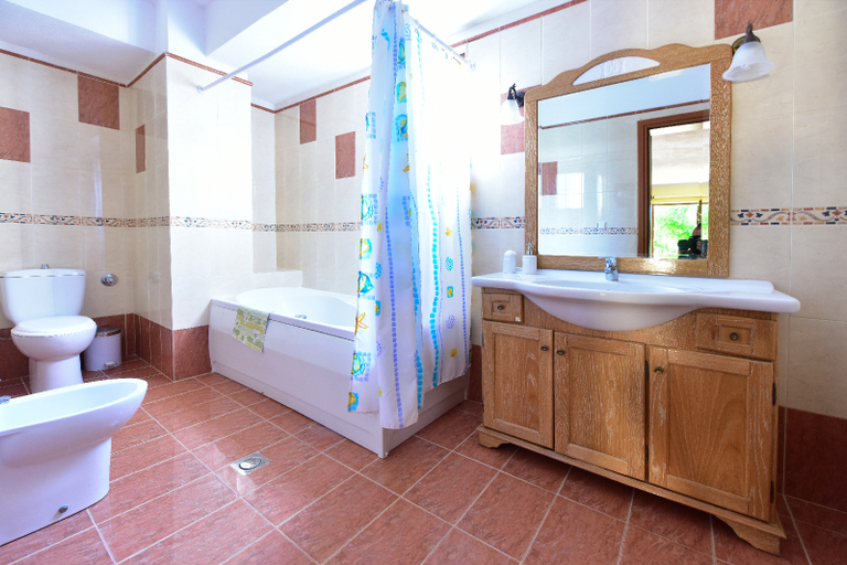 Bathroom 3, Limnionas Bay Village, North Aegean