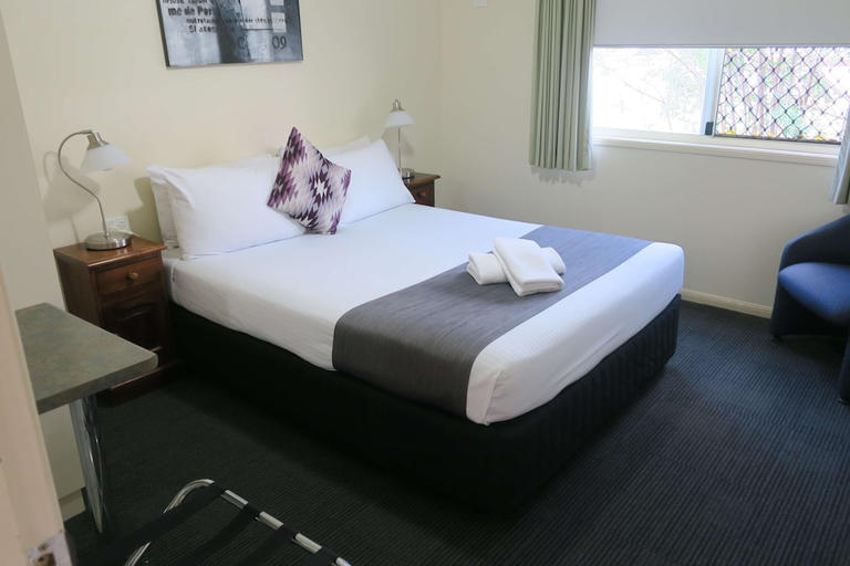 Bedroom 4, Caboolture Central Motor Inn, SureStay Collection , Caboolture - Central