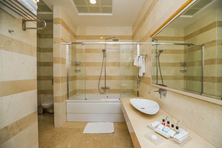 Bathroom 4, Gabala Garden Hotel, Qəbələ