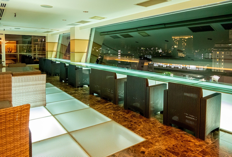 Food & Drinks 4, Station hotel makishi, Naha