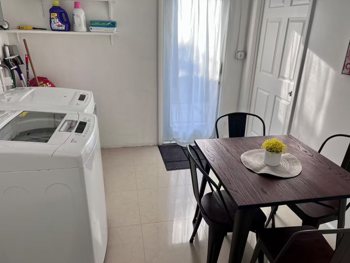 Dining 3, Amazon Heated Pool Perfect House, Miami-Dade