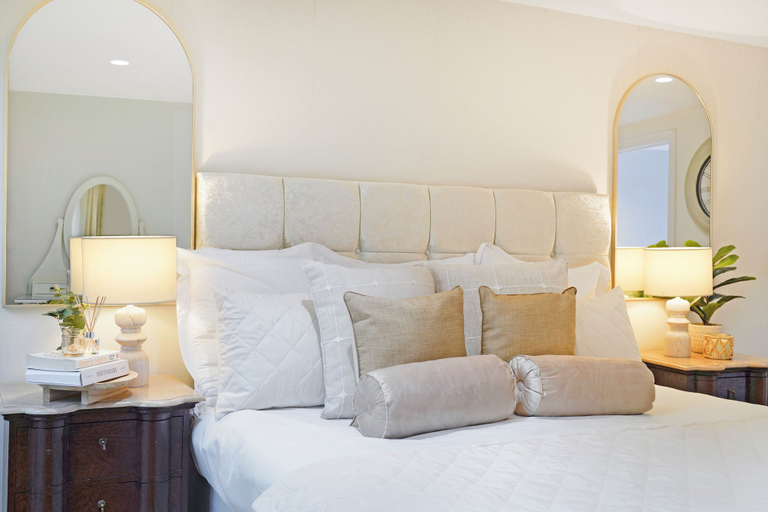 Bedroom 3, Savoy Court, London