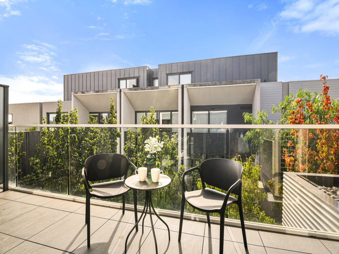5, Bright 1BR Apartment Near Maribyrnong River, Melbourne