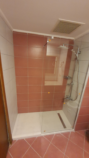 Bathroom 2, Club Karakas, Marmaris