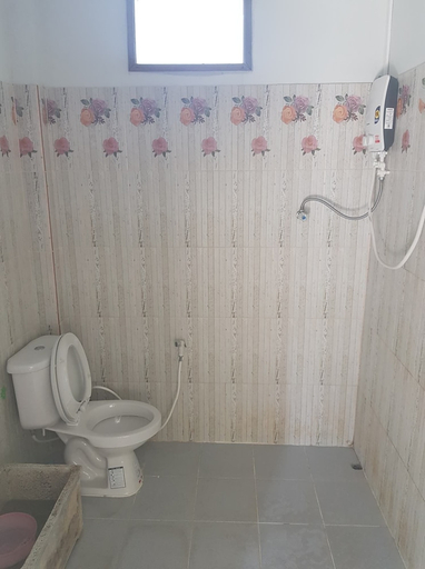Bathroom 3, Koh Sichang Unseen, Koh Si Chang