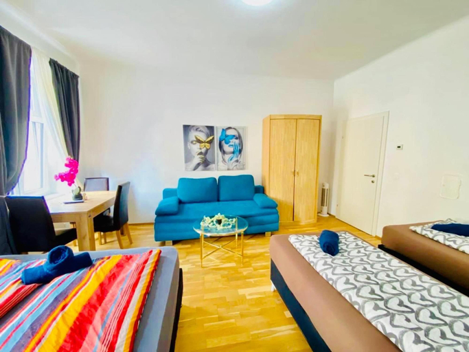 Room 2, Beautiful Stay for 5 Near Stadthalle, Wien