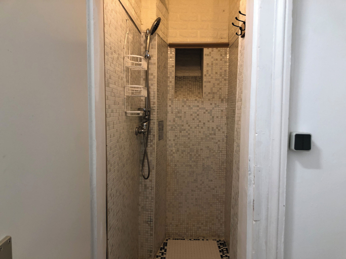 Bathroom 3, Modern 2BR Apartment Near Danube, Wien