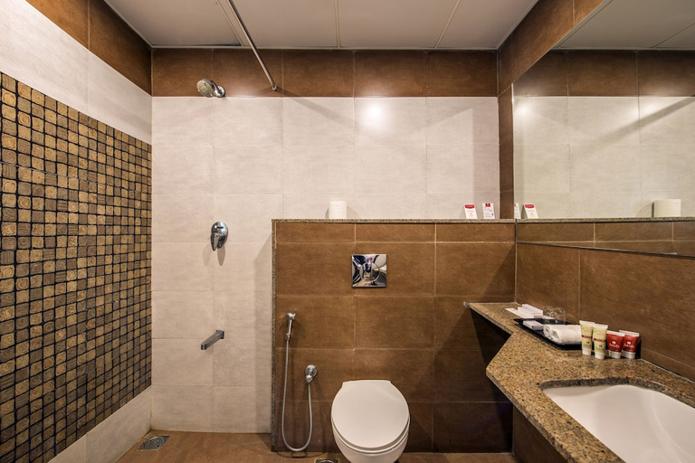 Bathroom 3, Lords Eco Inn Bengaluru Jayanagar, Bangalore