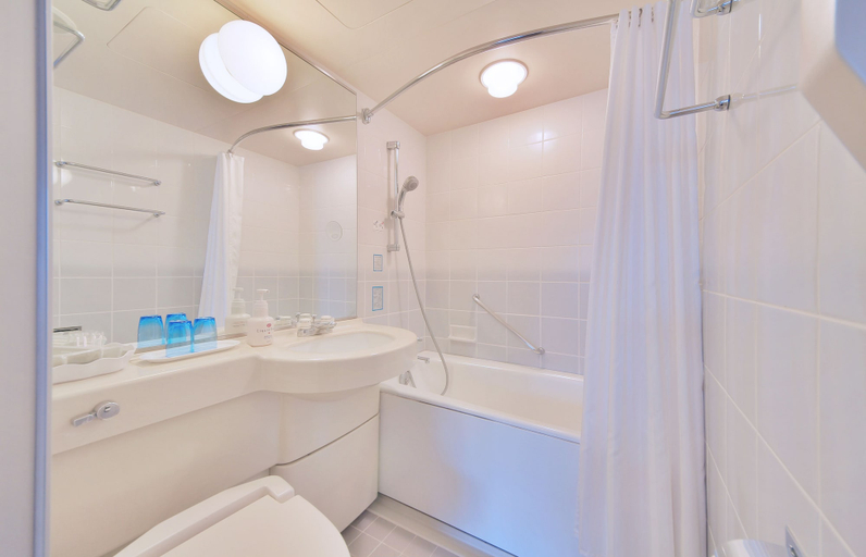 Bathroom 3, Hotel Mystays Utsunomiya, Utsunomiya