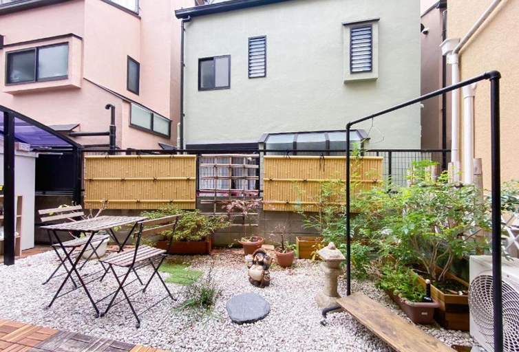 Others 3, We Guest House, Shinjuku