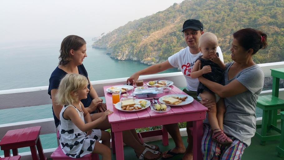 Food & Drinks 4, Ocean View Resort - Koh Sichang, Koh Si Chang