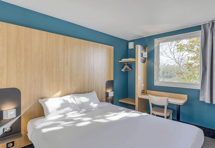 Bedroom 2, B&B HOTEL Bordeaux Lac/Bruges, Gironde