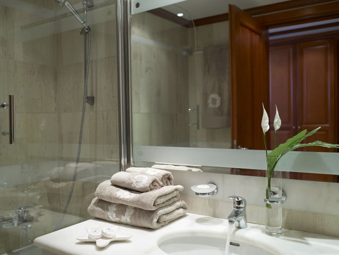 Bathroom 5, Serita Beach, Crete