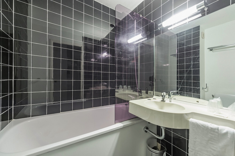 Bathroom 3, Club Belambra Montpezat en Provence Le Verdon, Alpes-de-Haute-Provence