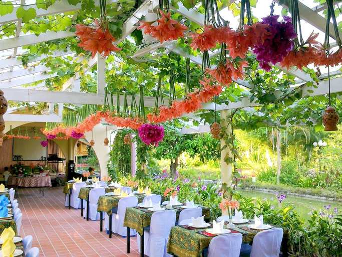 Food & Drinks 4, Ekman Garden Resort Nakhon Si Thammarat, Sichon