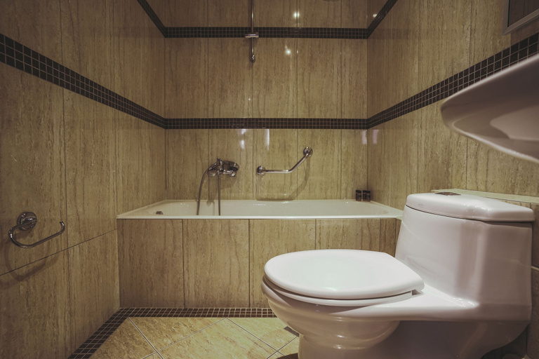 Bathroom 5, Zeus Village, Crete