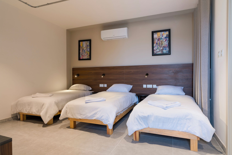 Room 5, Cora Sun Hotel, Saint Paul's Bay