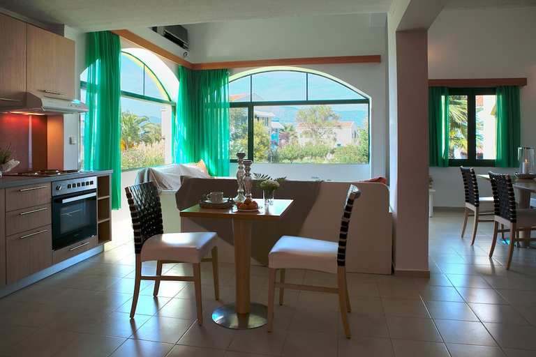 Food & Drinks 3, Govino Bay, Ionian Islands