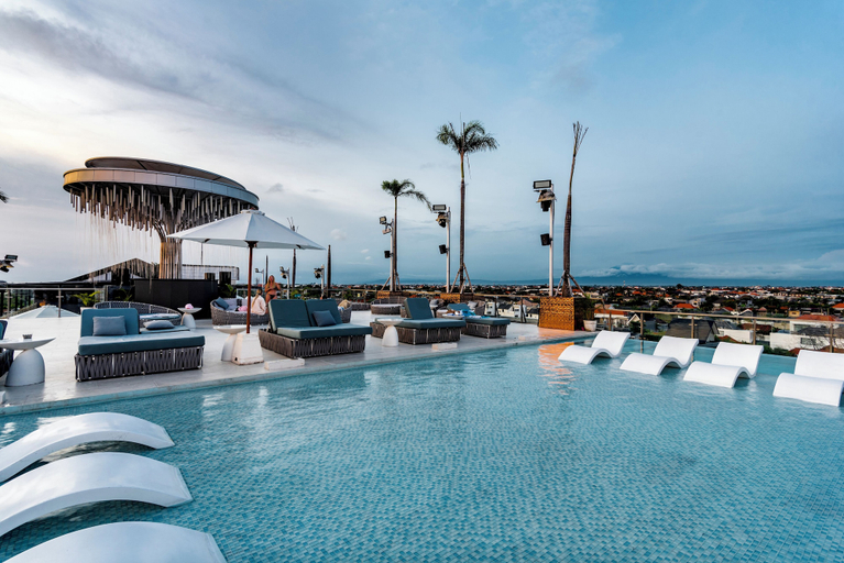 Rooftop pool 4, The Umalas Signature, Badung