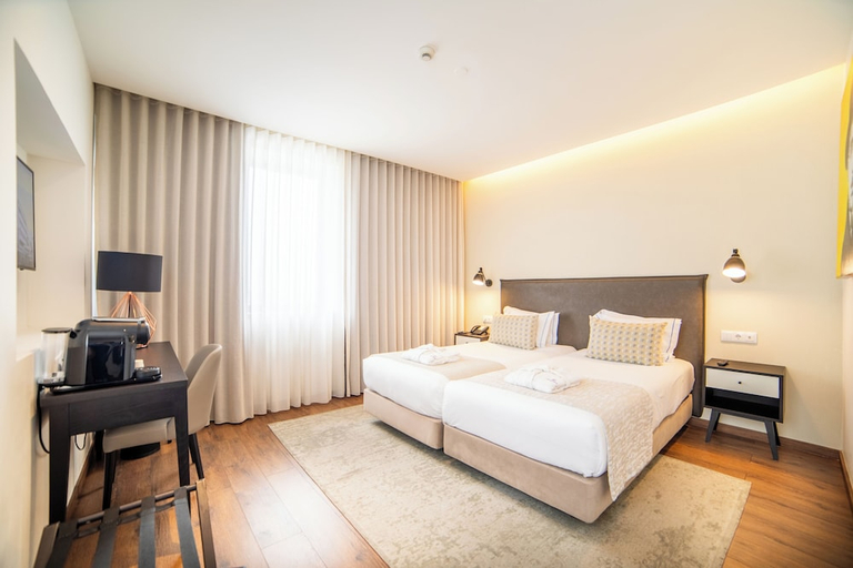 Bedroom 2, Vip Executive Picoas, Lisbon