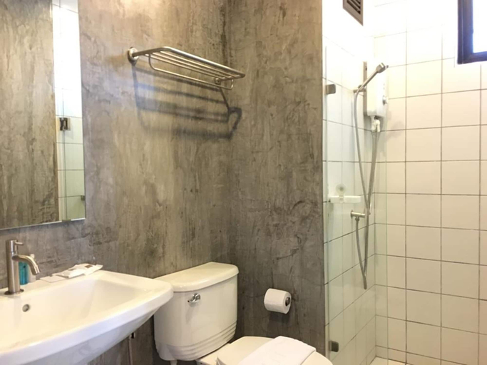 Bathroom 4, Little PP Hometel, Muang Surat Thani