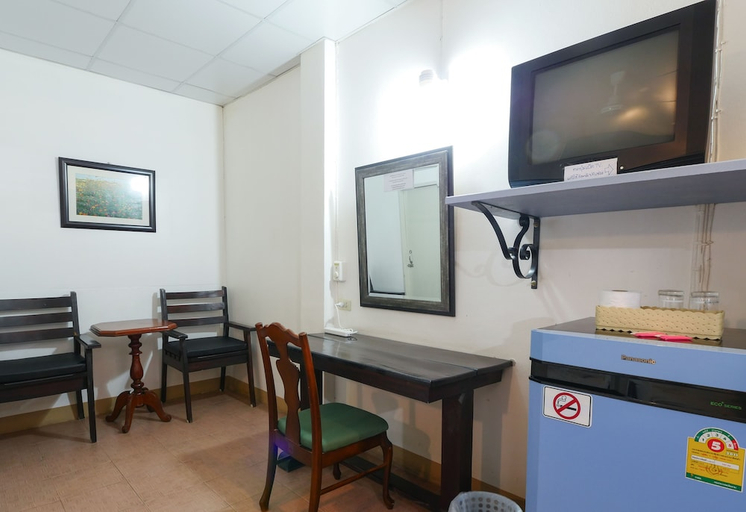 Others 4, Pakdee House, Muang Udon Thani