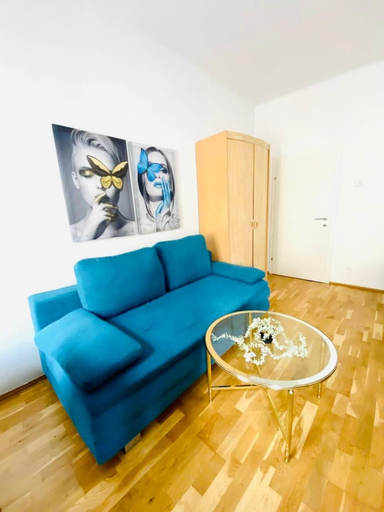 Room 3, Beautiful Stay for 5 Near Stadthalle, Wien
