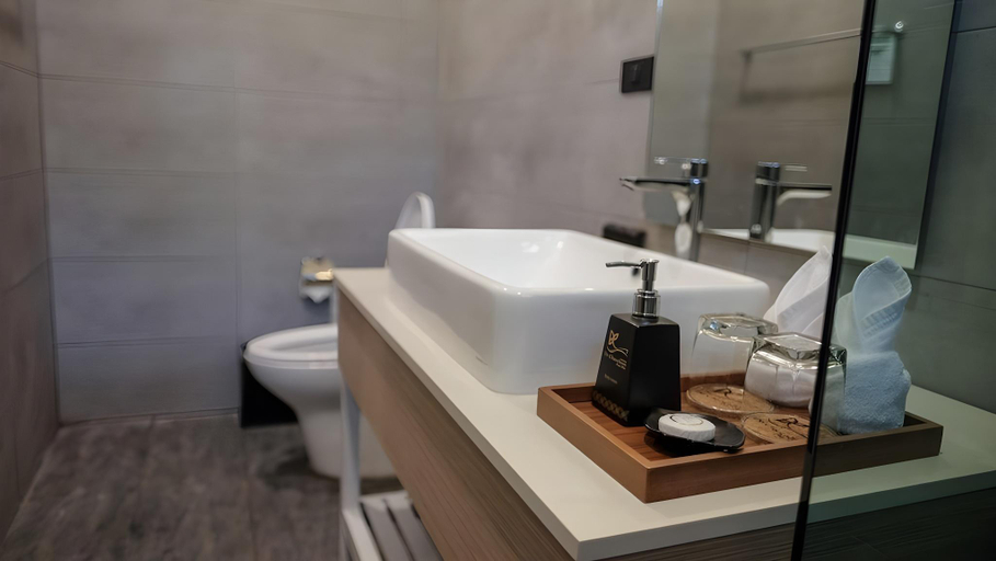 Bathroom 5, De Chaochom Hua Hin, Hua Hin