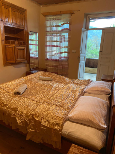 Bedroom 4, Lakhushdi Guesthouse, Mestia
