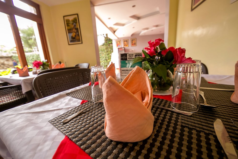 Food & Drinks 4, Meltonia Luxury Suites, Kibra