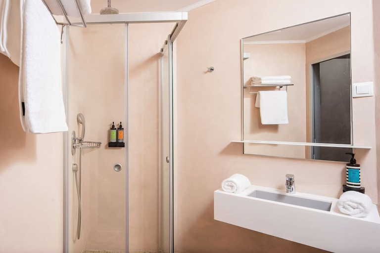 Bathroom 4, Corissia Beach, Crete