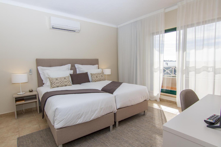 Bedroom 2, Pestana Gramacho Residences, Lagoa