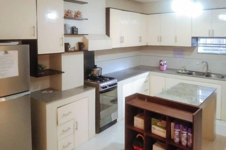 Others 5, Skyleigh Apartelle by RedDoorz, Iloilo City