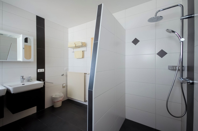 Bathroom 5, Familienhotel Steindl, Spittal an der Drau