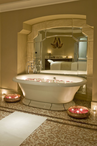 Bathroom 4, Umaid Bhawan Palace, Jodhpur