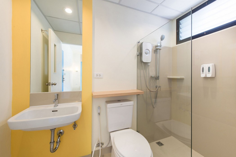 Bathroom 4, HOP INN Chiang Rai, Muang Chiang Rai