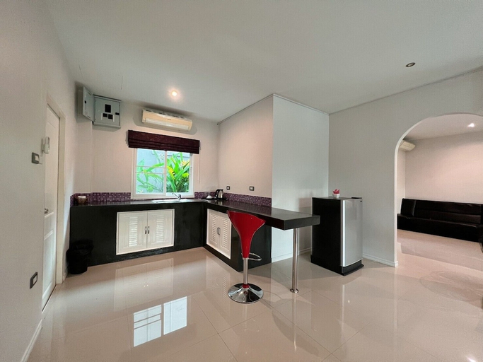 Others 1, 宁静度假村(The Serenity Resort), Sattahip