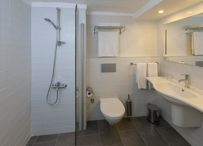 Bathroom 4, The Beachfront Hotel, Marmaris