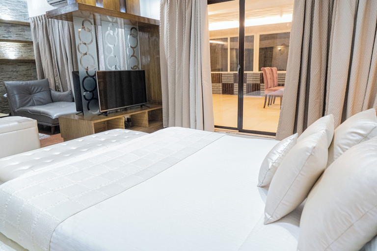 Room 5, Hotel Prachi, Khordha