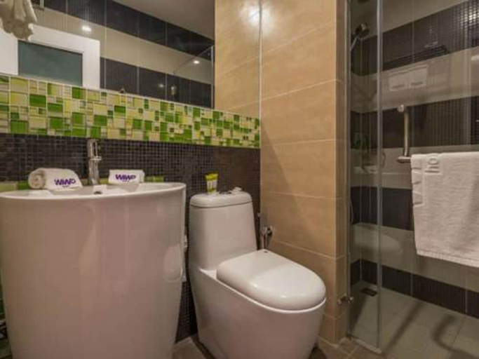Bathroom 4, Wiwo Hotel, Bintulu