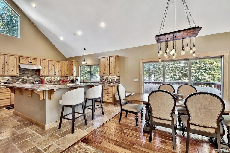 Private kitchen 3, 539 Wintoon Drive 4 Bedroom Home, El Dorado