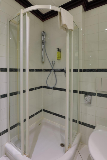 Bathroom 4, Hotel Parc Belair, Luxembourg