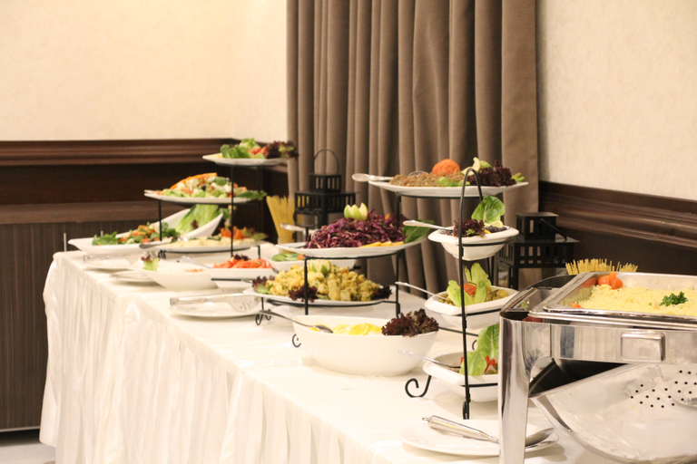 Food & Drinks 5, Big ben hotel suites , Wadi Essier
