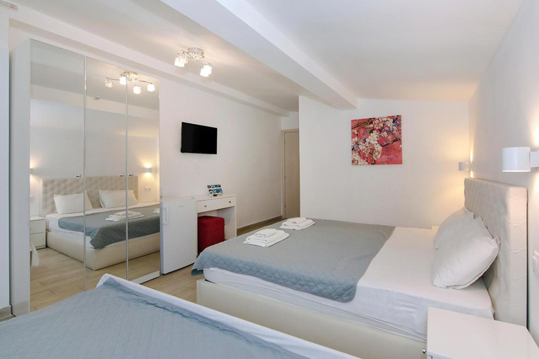 Bedroom 2, Hotel Angelos, Central Macedonia